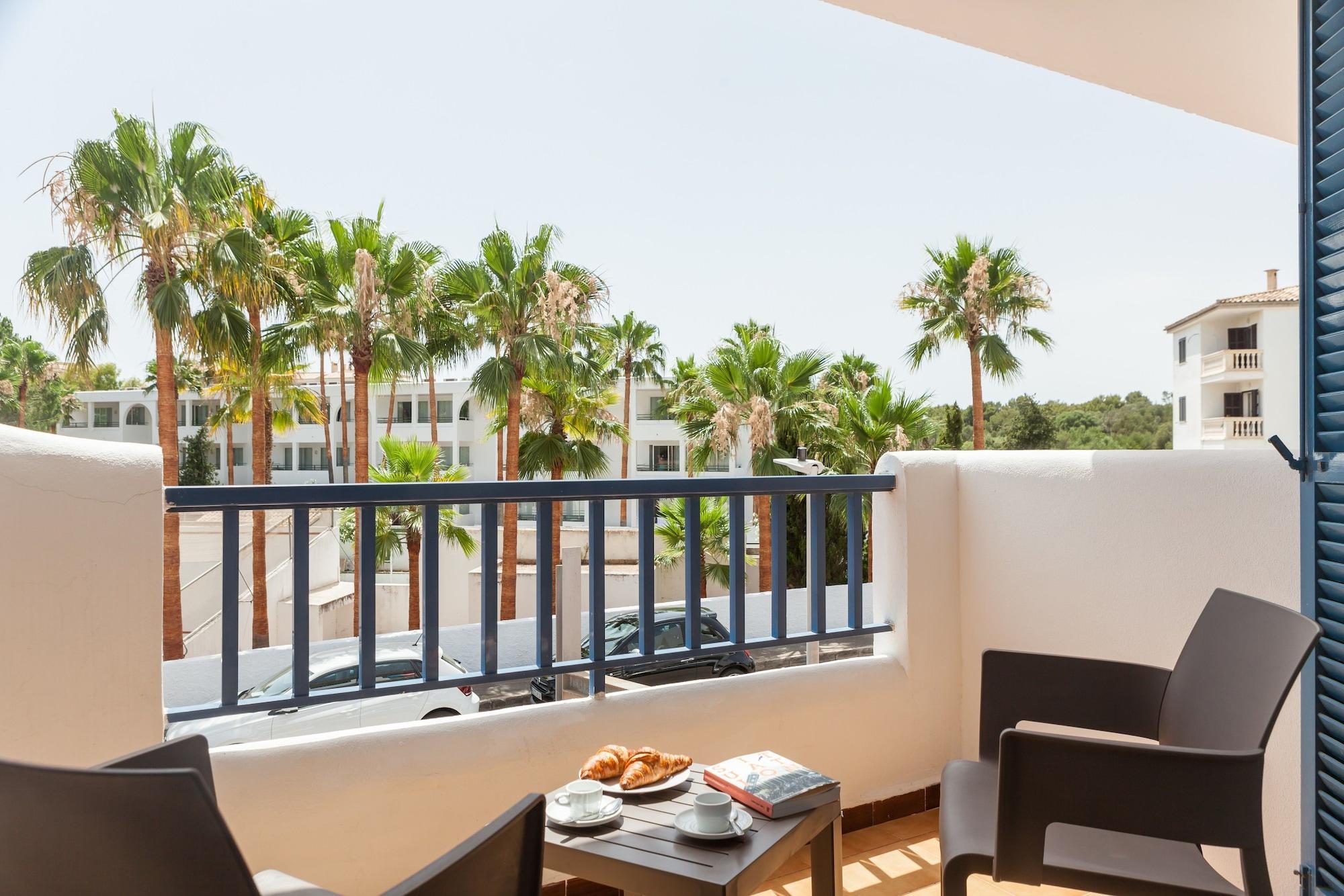 Pierre & Mallorca Cecilia Aparthotel