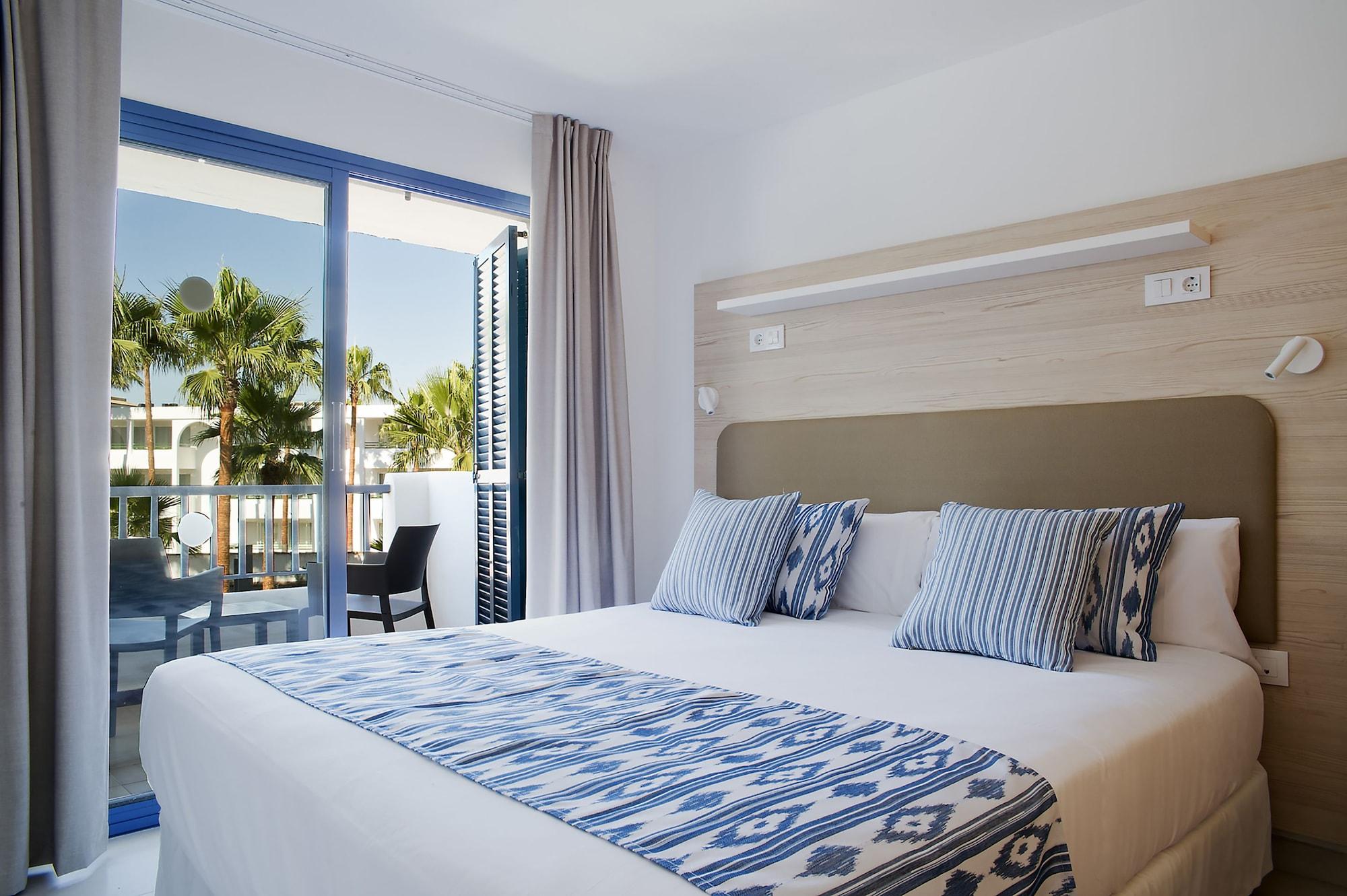 Pierre & Mallorca Cecilia Aparthotel